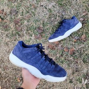 Size 10 - Jordan 11 Retro Low RE2PECT, Jeter 2018